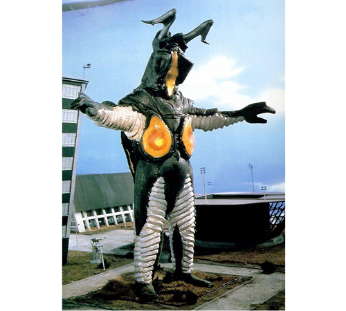 kaiju_tokusatsu's tweet photo. https://t.co/FY33a0zySv
How was the Zettton suit designed and made?
#Zetton #Ultraman1966 #TohlNarita #RyosakuTakayama #KaijuDesign #MonsterSuitMaking https://t.co/qiNBXrFykP