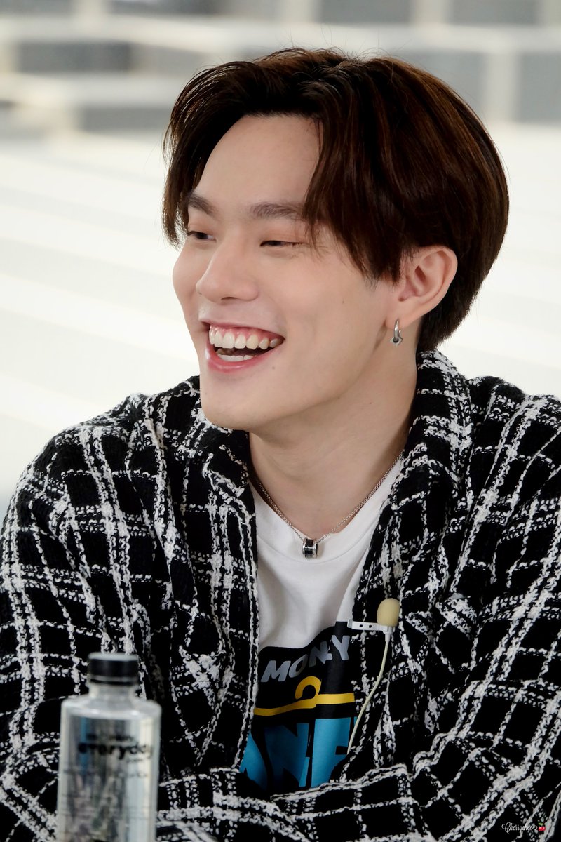 cherrychee's tweet photo. รอยยิ้มของน้องน้อยยย 🖤🐻‍❄️ 

#CTRPANUWAT @CTR2DAB 
#ครูพี่เตอร์ep5 https://t.co/T6pnUMshNF