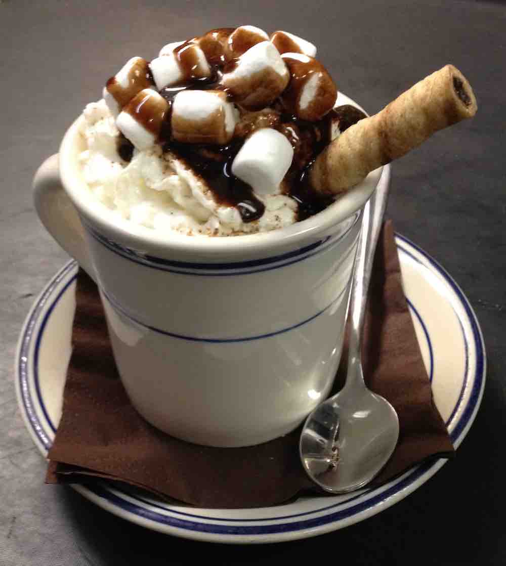 TheCocoaaZone's tweet photo. Keep yourself Warm with Hot Chocolate....🤎🤍🍫 https://t.co/Ao5ZILfdxn