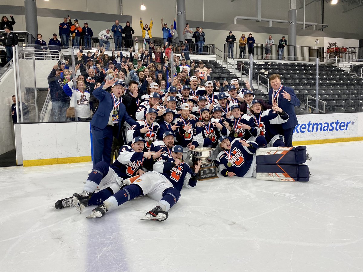 JeffRoberts__'s tweet photo. Your back-to-back @ACHAMensD2 National Champions, @UMaryMHockey! 🏆🏆🏆 https://t.co/EJeZ4t8xrY