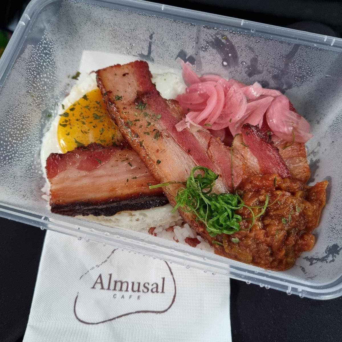 nikkirs16's tweet photo. #AlmusalCafe drive-by. Talaga bang no utensils though unless I ask for it 🤔🤨? https://t.co/TkwAWYcTBr