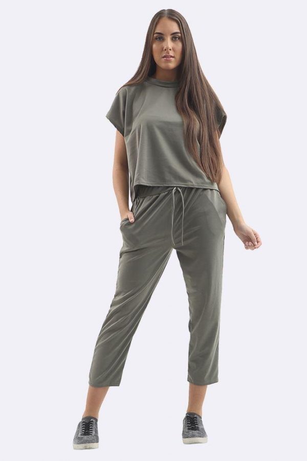 ChardonnayLtd's tweet image. 💥 This lounge set is the comfiest ever 
    £10.00 only!

 Shop here 👉  bit.ly/3Cxbe6Q

#loungewear #loungestyle #khakilounge #twopieceset #activewear #casualoutfits #onlineshopping #nightwears #comfortfashion #womenssale #chardonnayboutique