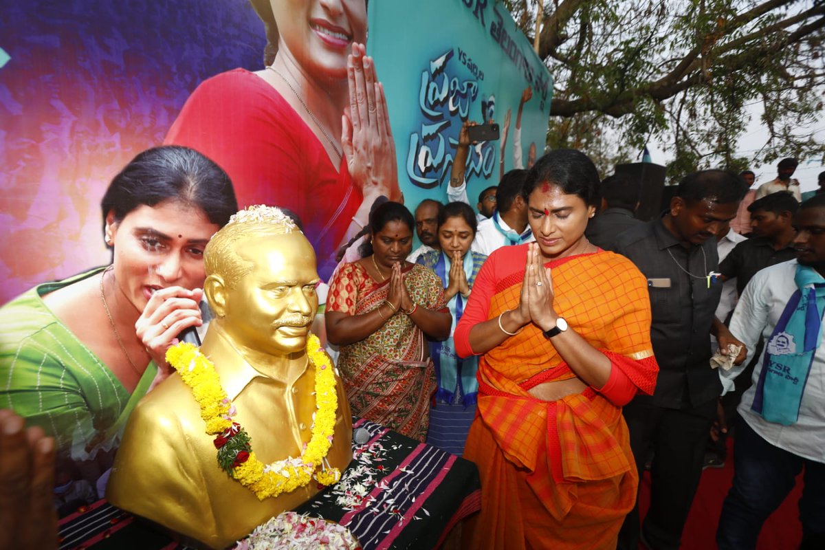 kalpana_gayatri's tweet photo. #ysr @realyssharmila #padhayatra day 30 #ysrtp @telangana https://t.co/YCoeXvQn4u