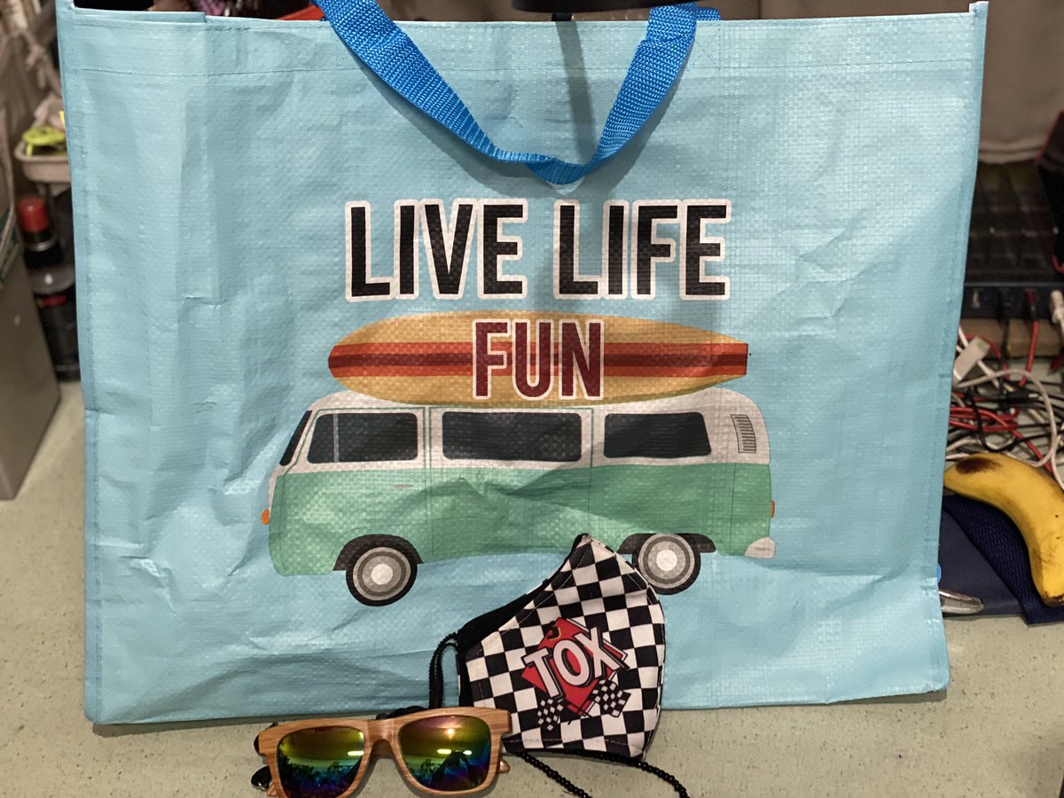 toxwagen's tweet photo. Orayt! My #summer #essentials #vw #kombi #bay #window #type2 #eco #bag #bamboo #shades #eye #glass #face #mask #kdf4 #tox https://t.co/jyGhsbTfOw