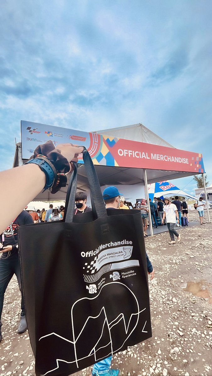 ready for #mandalika #mandalikaGP #IndonesianGP <a href="/MotoGP/">MotoGP™🏁</a> 🏍