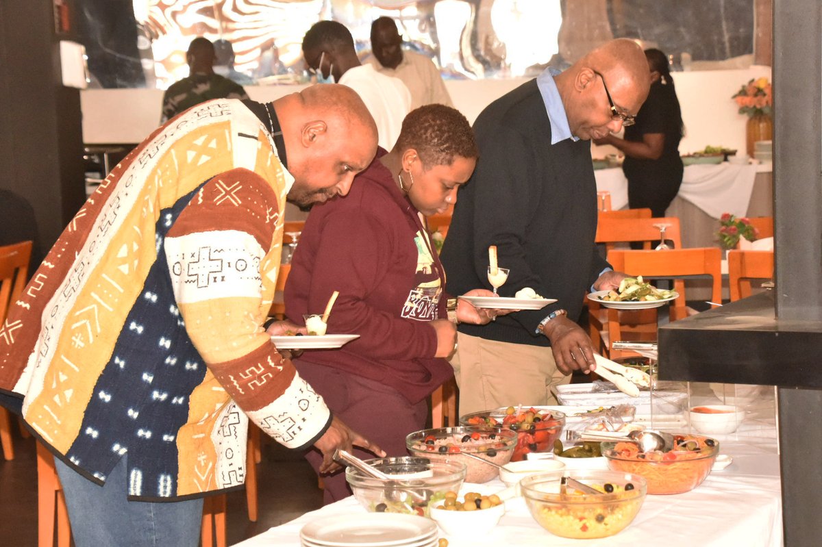 ATouristique's tweet photo. L’ASPT et la compagnie nationale 
@FlyAirSenegal reçoivent des professionnels du tourisme américain, membres du Harlem Tourism Board (Office du Tourisme de Harlem), dans le cadre d’un voyage de familiarisation avec l’offre touristique de la destination Sénégal.
@Harlem_Tourism https://t.co/WU66NbkStD