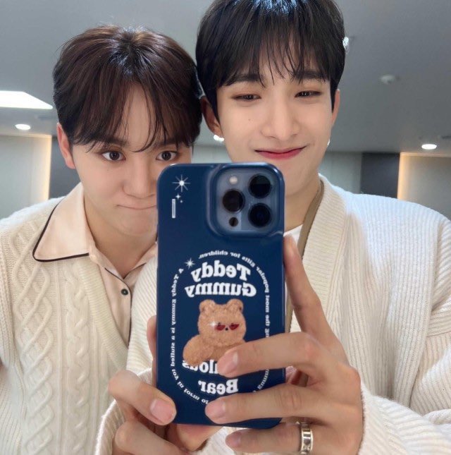 sevenskies_ph's tweet photo. 🌤 theninemall phone case ph go

hard case w/o card slot: ₱535
hard case w/ card slot: ₱670

☁️ airpods case, popsocket, clear case also available 😊

🏷 skz seungmin svt dk phone case https://t.co/f1oiRg2lsW