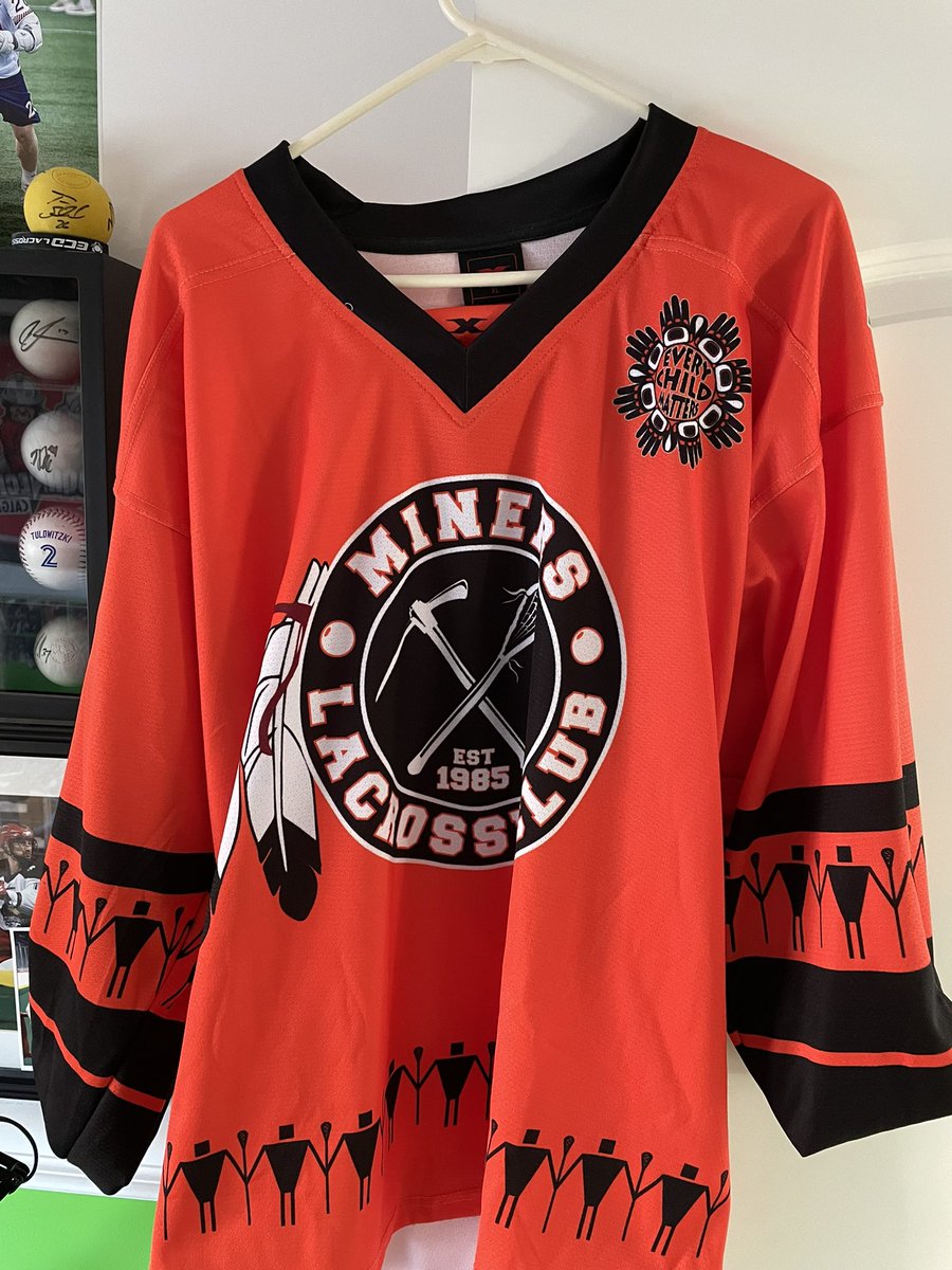 CliffMccaig's tweet photo. @TeddyJenner @JordanCornfield @MinersLacrosse @tylerbrown_19 Jordan, Tyler and the Miners are first class all the way. 🧡 https://t.co/oU32zCt3XB