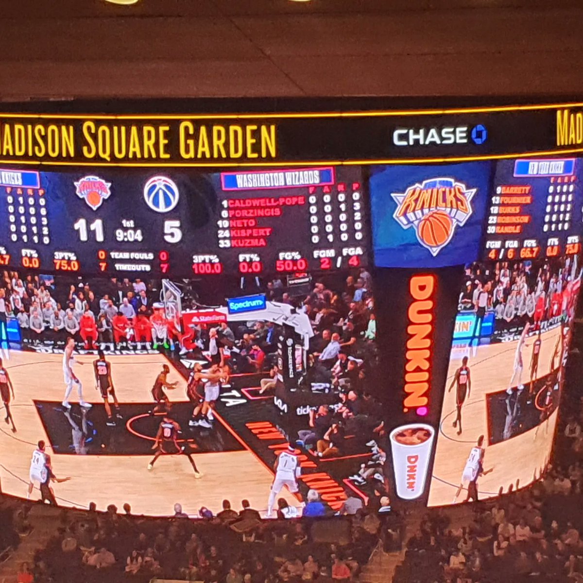 slaughter_paul's tweet photo. #NewYorkKnicks tonight in #MaddisonSquare https://t.co/kgjXbjlp1u