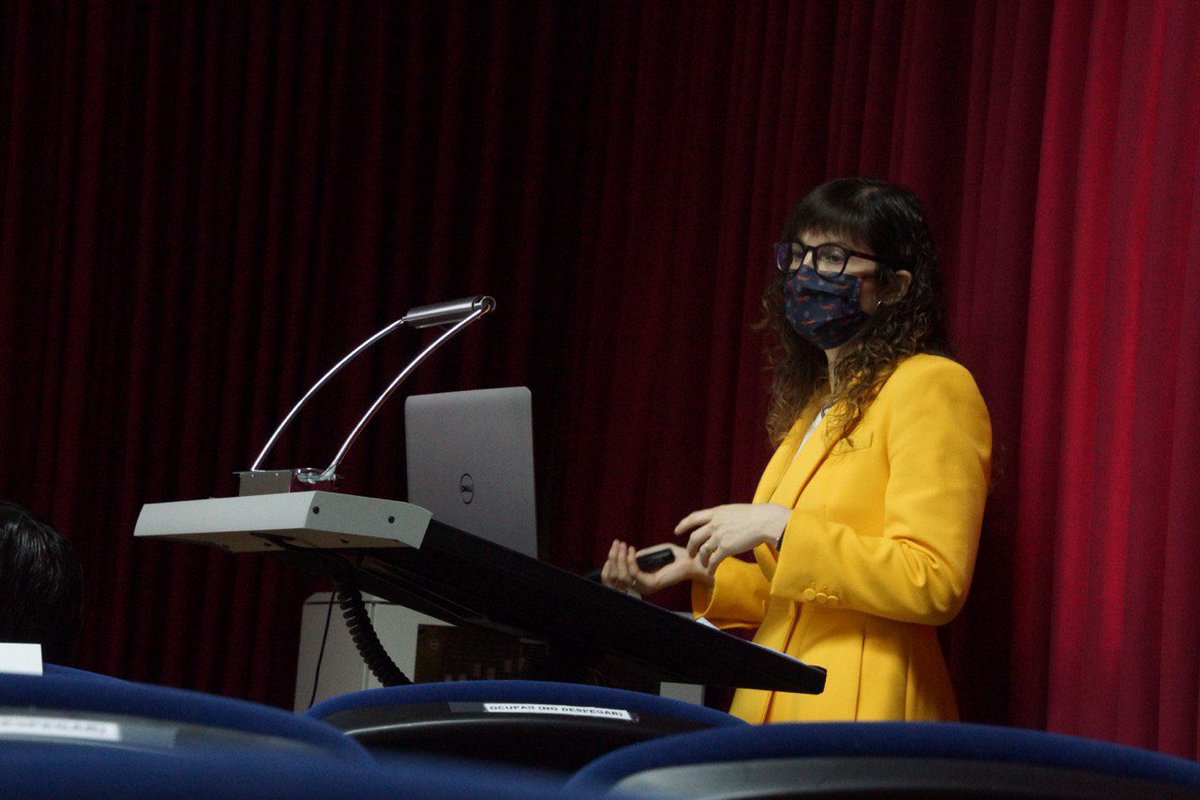 HelenaHerrada's tweet photo. What a wonderful day! 🥳🥳
Dr. Herrada-Manchón is in the house 😎🙌🏻!
Thank you all for the huge support through this years ❤️ I’m really lucky for being surrounded of all this brilliant and wonderfull people 🤩 #PhDone #industrialdoctorate #uniovi #Idonial https://t.co/78aq8ycd6V
