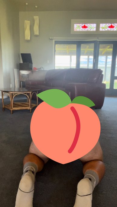 Come see me do some post leg day stretching 😈🍑 https://t.co/FvOngllcSJ https://t.co/N89Z7lGYj2<a href="/tag/lensa"class="tags"><span>#lensa</span></a>