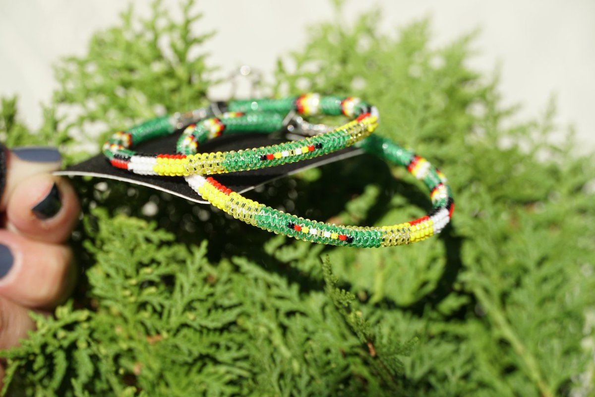 TommieErika's tweet photo. These are my latest..3"hoops peyote stitched..custom order for my Irish, African-American,  Native American friend...
#nativeamericanbeadwork #dakotasioux #beadedearrings #nativebling https://t.co/s2YwLQdVFo