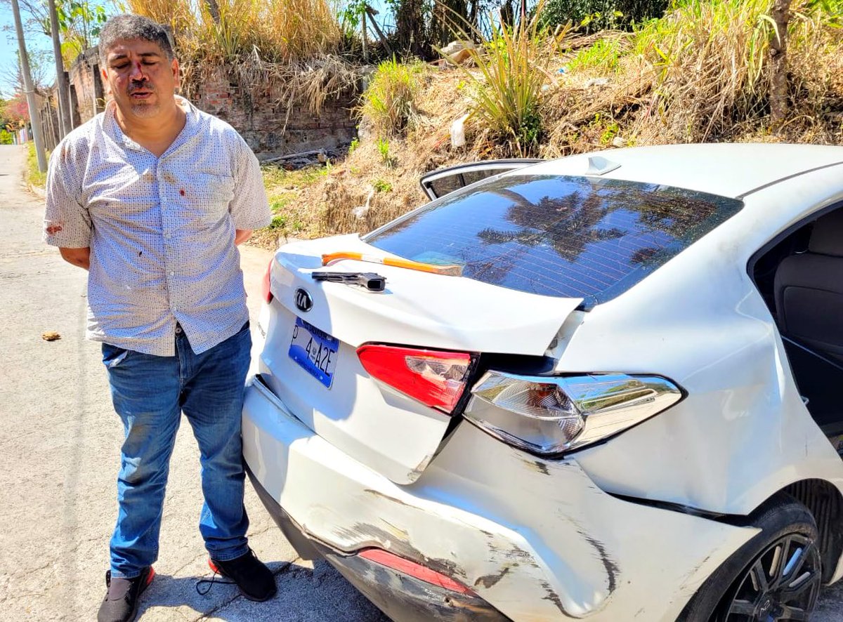 ITROriginal's tweet photo. La @PNCSV en San Rafael Cedros, Cuscatlán a Marvin Rolando Fuentes Campos de 48 años y Salvador Antonio Rodas Rodríguez de 29 años, ambos se dedicaban al hurto dentro de las viviendas. https://t.co/qvXUjyytFt