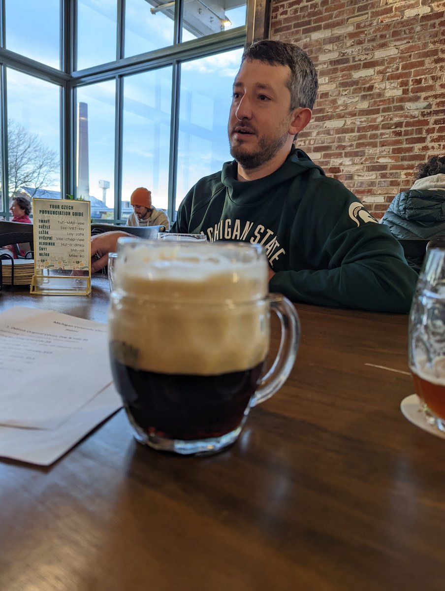 David_M_Ryan's tweet photo. Hey @LionBridgeBrew you need to hook up with @cohesionbeer! A true Czech brewery in Denver, Co. #milkshot #mliko #snyt https://t.co/LM4nGV6oy4