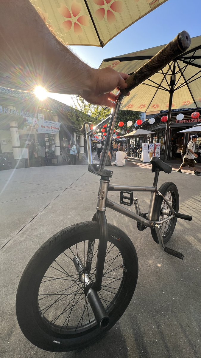 Bike looking pretty in Little Tokyo