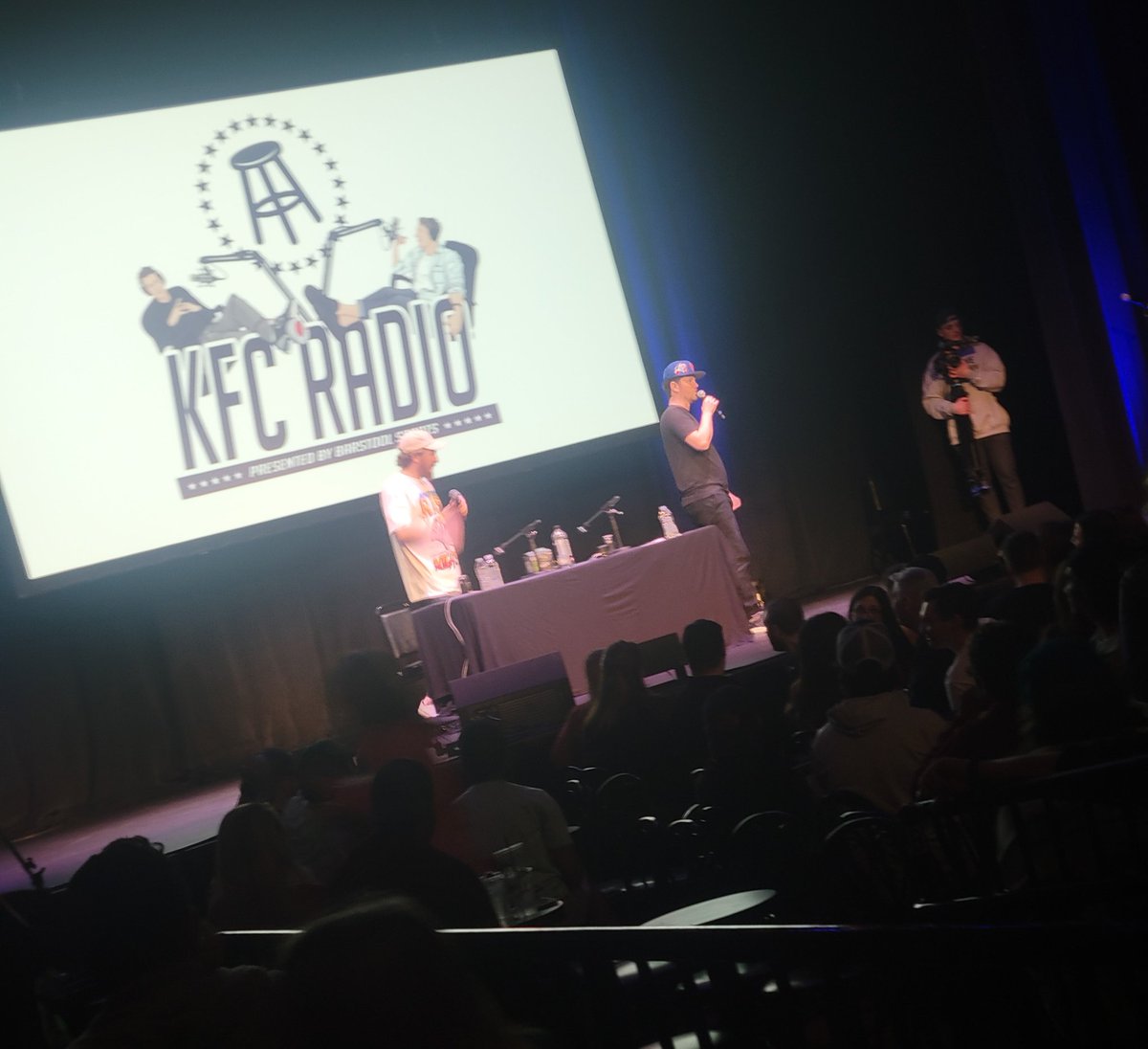 WallyandMario's tweet photo. #KFCRLive @KFCradio @KFCBarstool @FeitsBarstool https://t.co/RnSVOiT8A8