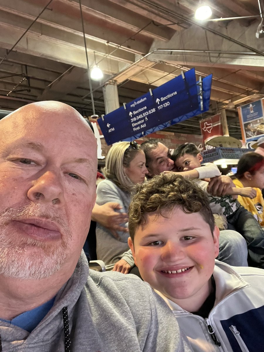peytonldurham's tweet photo. #HoustonRodeo https://t.co/1Q5FOAfpnb
