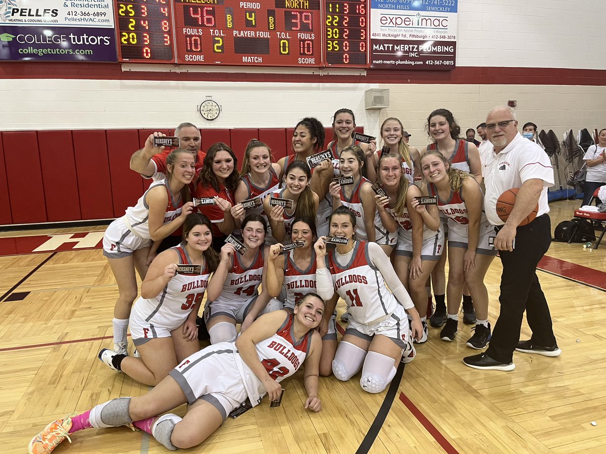 SteveRotstein's tweet photo. Your PIAA Class 3A Western Regional champs, the Freedom Bulldogs: https://t.co/zWzojiLQ9p