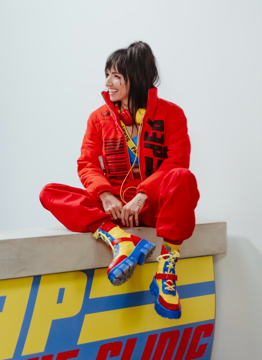 lights's tweet photo. Thanks to all who helped bring my vision &amp; the clinic to life in the In My Head video. it’s vids like this that I hope make it dope to be a lights fan. This mfkin thang is jammed w easter eggs. Can’t wait to run this on the road. Can’t promise I’ll do this many outfit changes tho https://t.co/7nzRvq7CSz