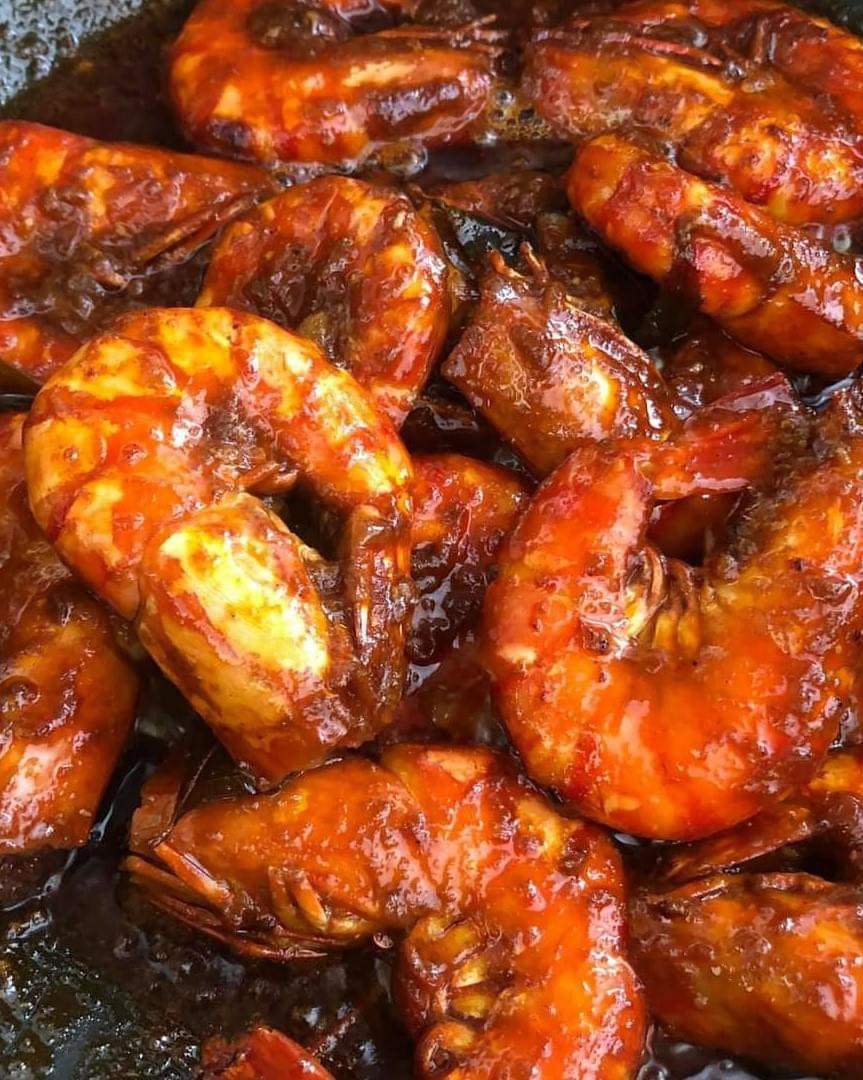 DailyMakan's tweet photo. Resipi Udang Masak Berempah Yang Sangat Lazat &amp; Menyelerakan 🦐🤤

Bahan-bahan:
√ Udang setengah kilo
√ 2 sudu besar rempah kari babas ayam/ikan.
√ 2 sudu besar serbuk cili
√ 2 sudu besar sos cili
√ 1 sudu besar sos tiram
√ 1 sudu besar Kicap ABC
√ 1 sudu kecik lada hitam https://t.co/YZmURQFSSU