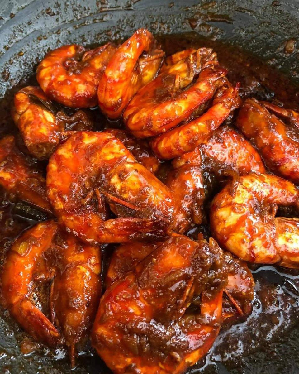 DailyMakan's tweet photo. Resipi Udang Masak Berempah Yang Sangat Lazat &amp; Menyelerakan 🦐🤤

Bahan-bahan:
√ Udang setengah kilo
√ 2 sudu besar rempah kari babas ayam/ikan.
√ 2 sudu besar serbuk cili
√ 2 sudu besar sos cili
√ 1 sudu besar sos tiram
√ 1 sudu besar Kicap ABC
√ 1 sudu kecik lada hitam https://t.co/YZmURQFSSU