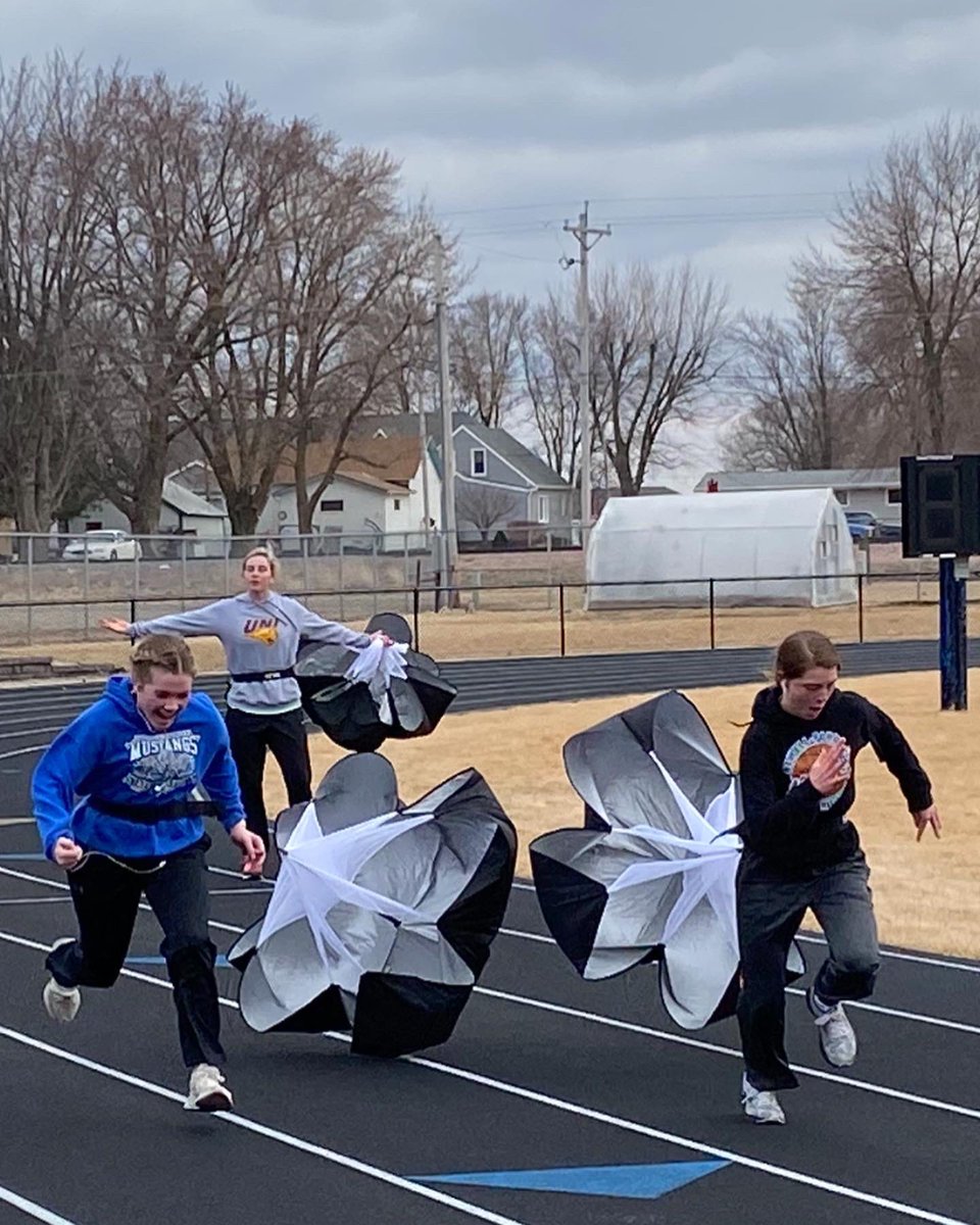 nf_track's tweet photo. @NFMustangs 1st 🪂 Tracktice✅  #newellfonda #pride4NF                   Let’s G🍞‼️ https://t.co/xyFjkVASqq