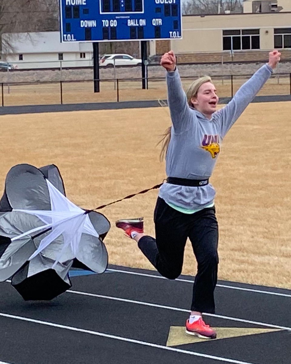 nf_track's tweet photo. @NFMustangs 1st 🪂 Tracktice✅  #newellfonda #pride4NF                   Let’s G🍞‼️ https://t.co/xyFjkVASqq