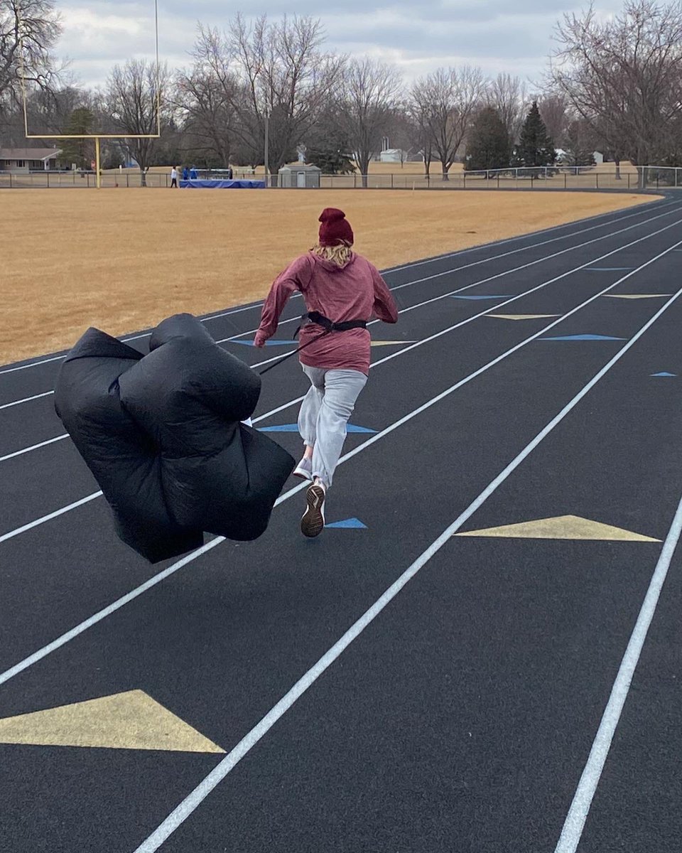 nf_track's tweet photo. @NFMustangs 1st 🪂 Tracktice✅  #newellfonda #pride4NF                   Let’s G🍞‼️ https://t.co/xyFjkVASqq