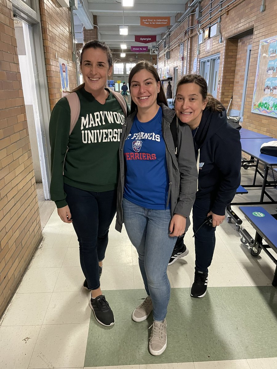 PS216K's tweet photo. Today we celebrated a Spirit Day focused on College Awareness! #collegeawareness #college #spiritfriday #leaders #Ps216K 
@PS216K @D1CSA @NYCMarymount @StFrancisColleg @BrooklynCollege @AuburnCollege @StJohnsU @Harvard @HofstraU https://t.co/KJG5mDVqvy