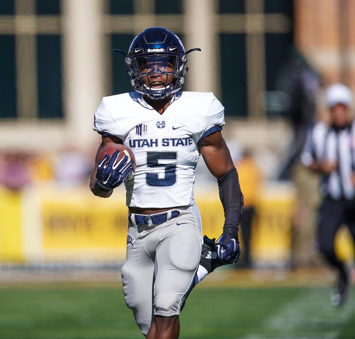 Blessed To Receive An Offer From Utah State University!! <a href="/LaMarcusHicks/">LaMarcus Hicks</a>  <a href="/CoachSamuels11/">Gabe Samuels</a>  <a href="/TrustMyEyesO/">⭕️FFERTUNITY</a>