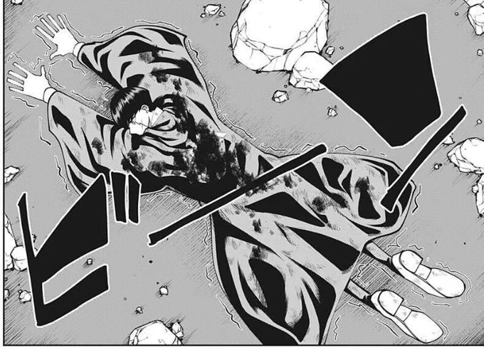 【週刊少年ジャンプ16号発売‼️】
#マッシュル 最新話掲載中です👍

力を解放した反動で身動きが取れなくなったマッシュ‼️絶体絶命…と思いきや、ドゥウム達の一時撤退により難を逃れる。しかし、新たな危機がマッシュを襲い…⁉️

ぜひ本誌でお楽しみください🙌 