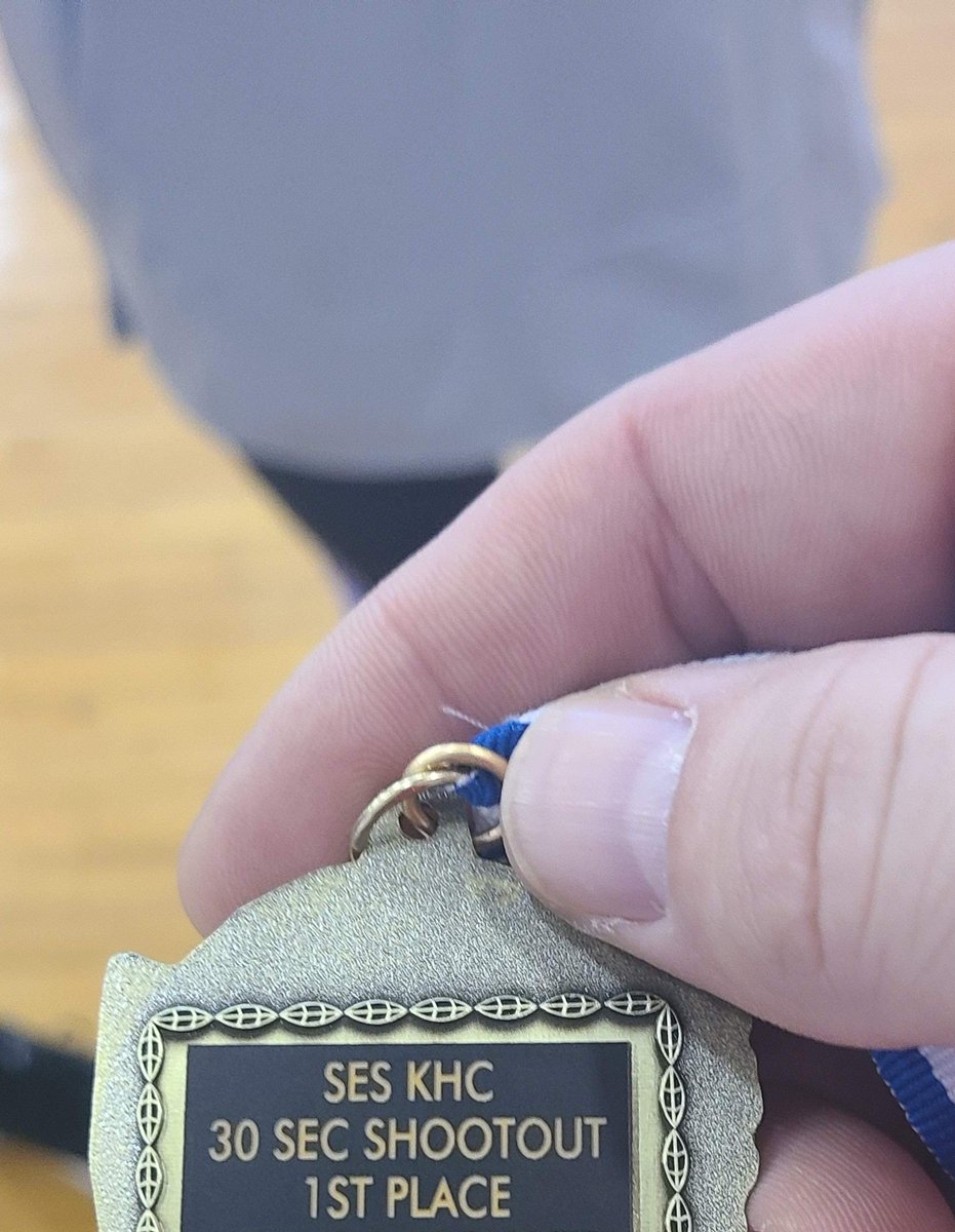 All smiles as these 6th graders received their medals for finishing in the top 3 of of our competitions during our Kids Heart Challenge!! <a href="/WarriorsSES/">𝕎𝕒𝕣𝕣𝕚𝕠𝕣 ℕ𝕒𝕥𝕚𝕠𝕟 𝕊𝔼𝕊</a>