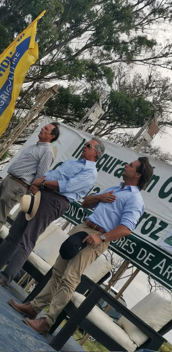 MarceloLemes73's tweet photo. ... Departamento de Cerro Largo, Río Branco... inauguración de la cosecha de arroz 2022!!! Con la presencia de nuestro querido Presidente @LuisLacallePou
@jose_yurramendi https://t.co/VRJFnOLtWy