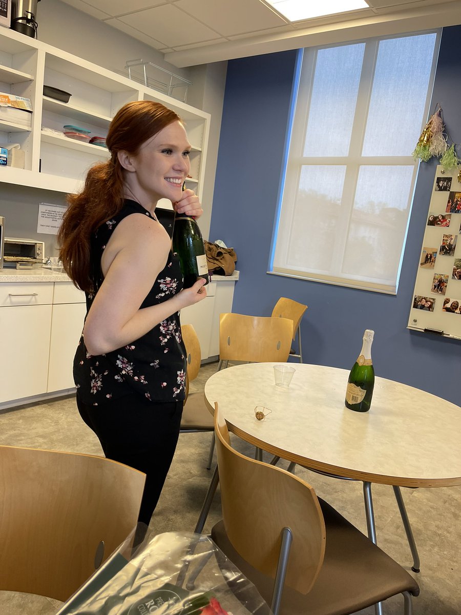 We present to you Dr. Amber Scharnow 👑🎉🥂