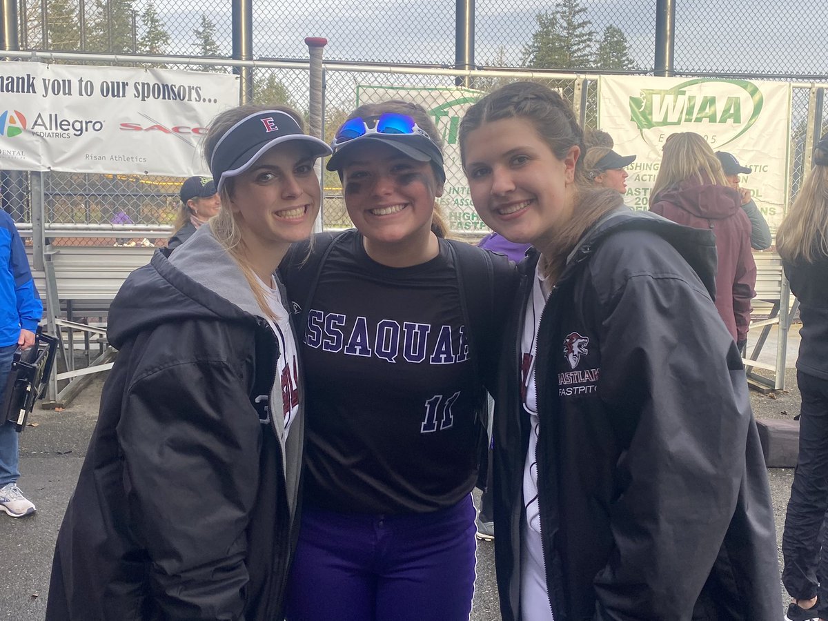 Wavoodoo's tweet photo. Voodoo girls facing off in conference play…Eastlake vs. Issaquah. Eastlake comes away with the win 6-0. Leslie Hines (2022) had TWO home runs and struck out FIFTEEN!! 💣💣🔥🔥🥎🥎 @Fergie2024 @brooke__byers @LHines2022 @EastlakeFP https://t.co/V006qgzbYU