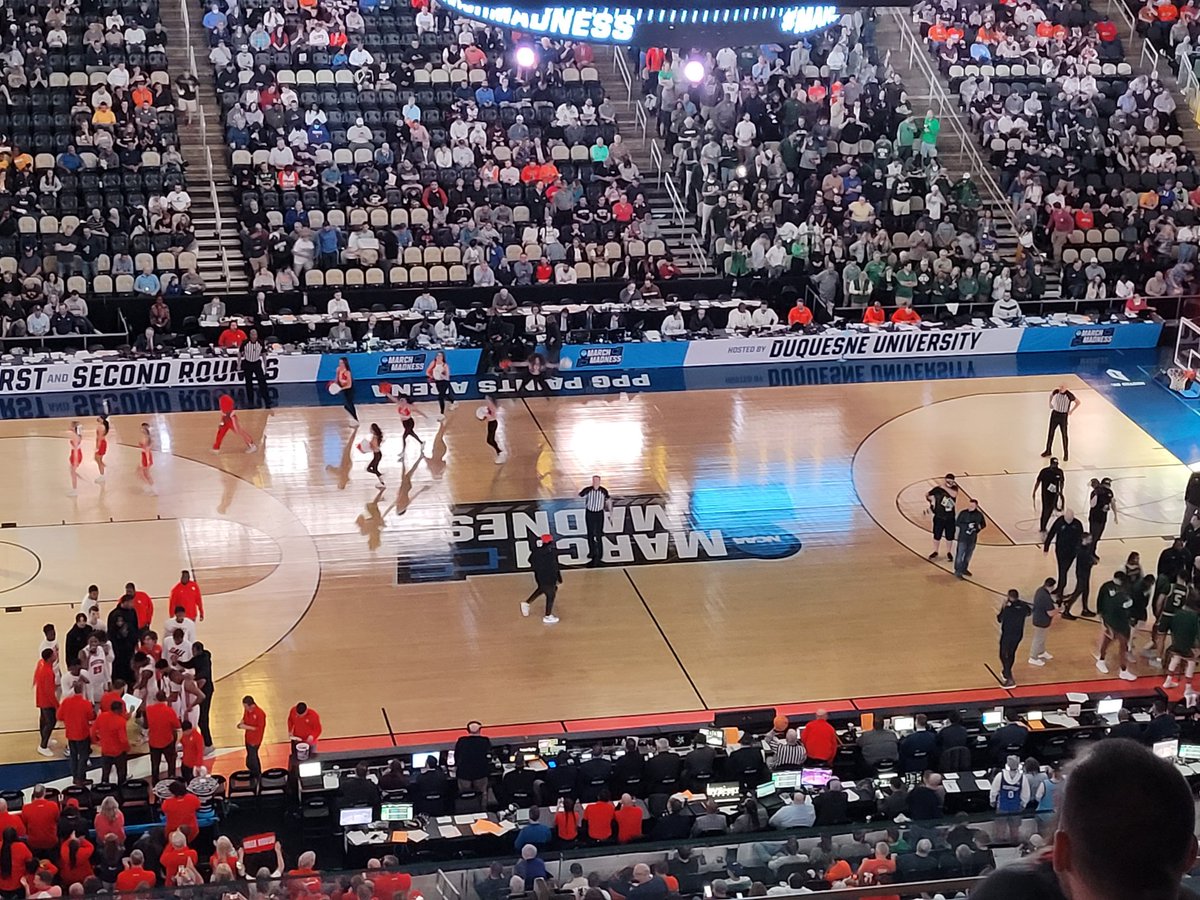JohnSlaski's tweet photo. Last game of the night! UAB - Houston. Go Blazers!
#UAB #BracketBuster  #MarchMadness2022 https://t.co/AXnPPjmxGg