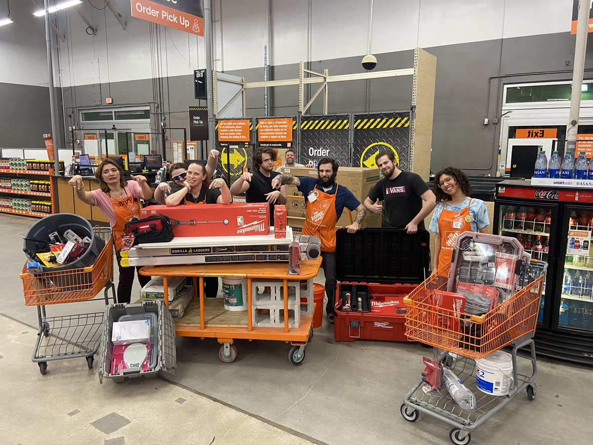 Jonathan_Vega05's tweet photo. By providing EXCELLENT customer service, Orange Park team got this VERY nice $4,000 recovery! Amazing job team. @0275Homedepot @Home_Depot_0275 @mmAnderson919 @StacyLBro @tofablue @M5Lorie https://t.co/xsU895H6J8