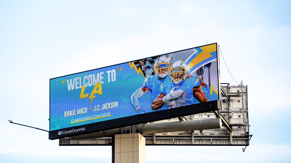 Los Angeles Chargers (@chargers) on Twitter photo ⭐️⚡️ star signs. ⚡️⭐️ ⭐️⚡️ star signs. ⚡️⭐️