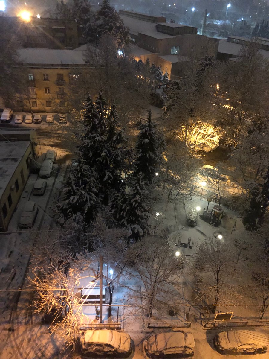 Cryptonosaur's tweet image. Have a Good Day 😊 
Its a Snowy Day in Tbilisi ❄️ ⛄️