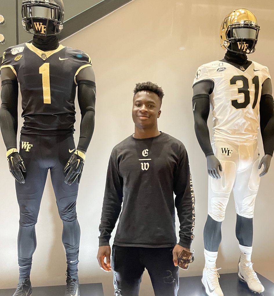 DavidsonGideon's tweet photo. Thank you to @CoachClawson and his Wake Forest FB staff for such an amazing experience today. I am totally excited about being offered by RB Coach Hunter. @johnlhunter1 @WayneLineburg @RivalsFriedman @BrianDohn247 @western_va @ChadSimmons_ @AlPopsFootball @WakeFB @DeacsWFU https://t.co/K9LRirWc7N