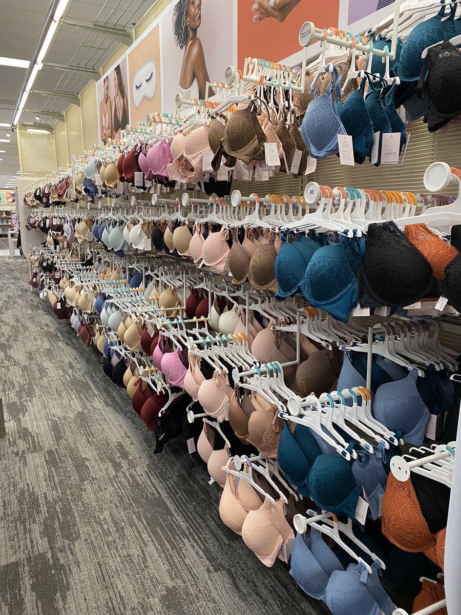 Amanda worked hard this week making the IHS spring reset come to life! Can’t wait to see what else she can do! 😍 #TheHill