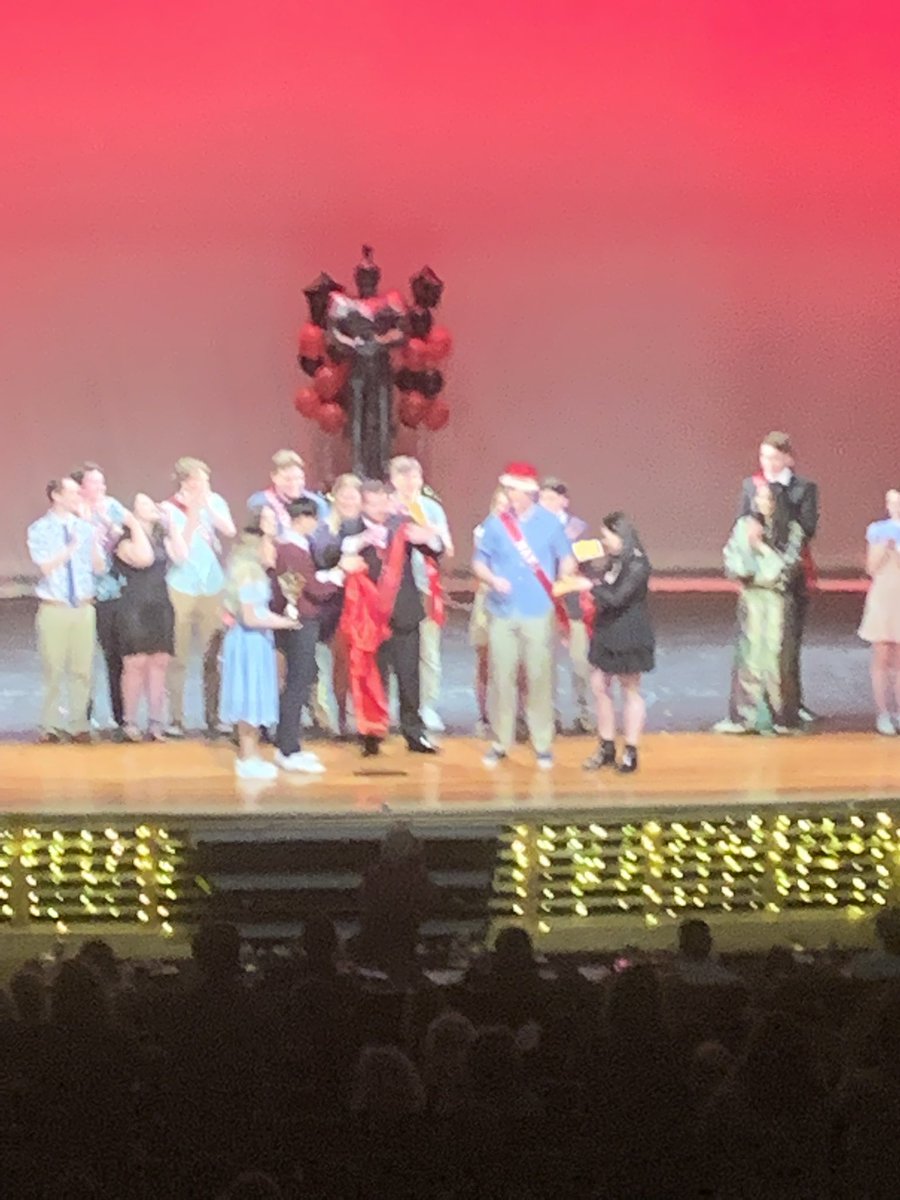 KnightsNaaa's tweet photo. Congratulations to Nate Williams…Mr. NA 2022, and his sponsor Jenna Bard!
@NA_Athletics @NorthAndoverHS @north_andover https://t.co/IBuLKNiEab