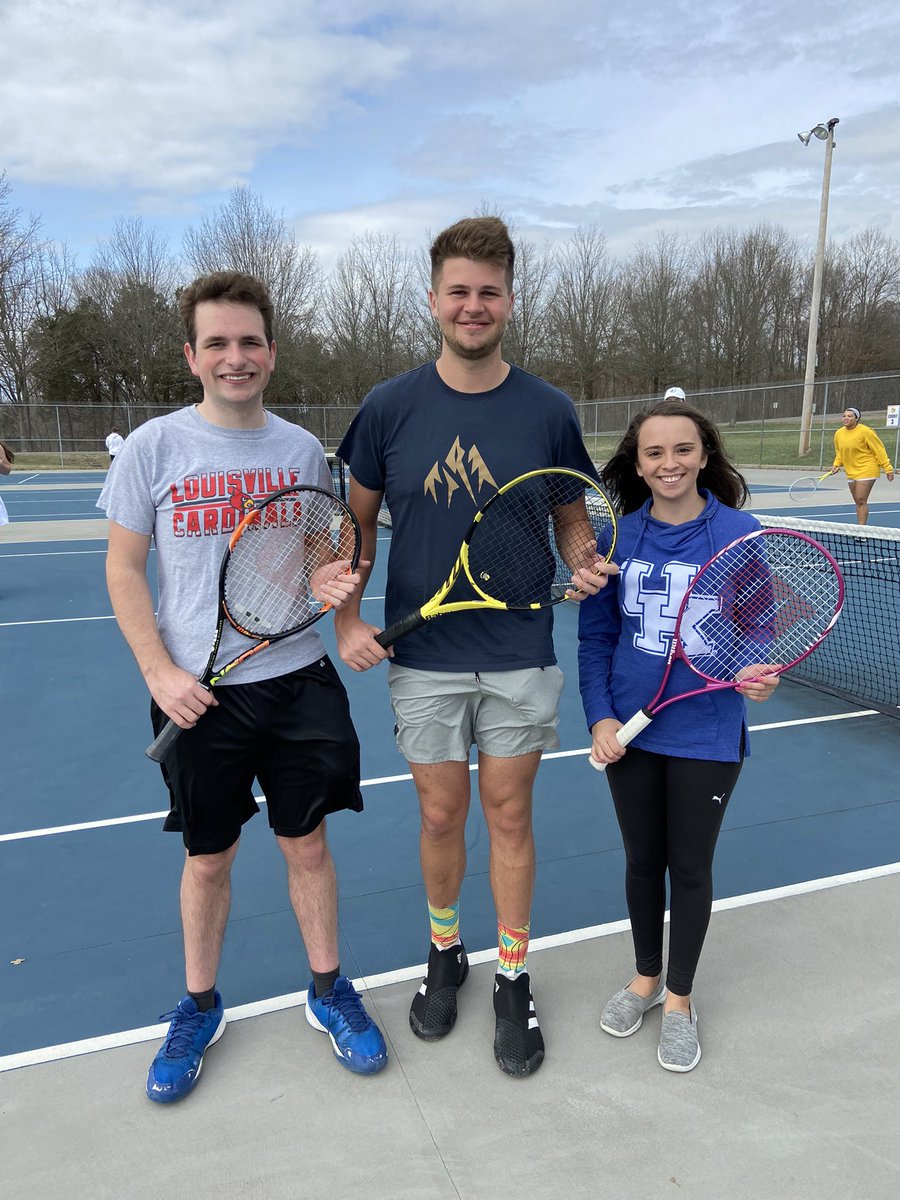 SWHS_Tennis's tweet photo. Huge shout out to SW Tennis 🎾Alumni - Camden Harris-UofL, Josh Carrey-UC and Yasmine Coulter-UK coming out and helping all week during their college spring break. All our players loved having you all joining us this week. Thx so much! #FearTheSpear #GetItInGear #OneBigTribe https://t.co/roYTcXDorR