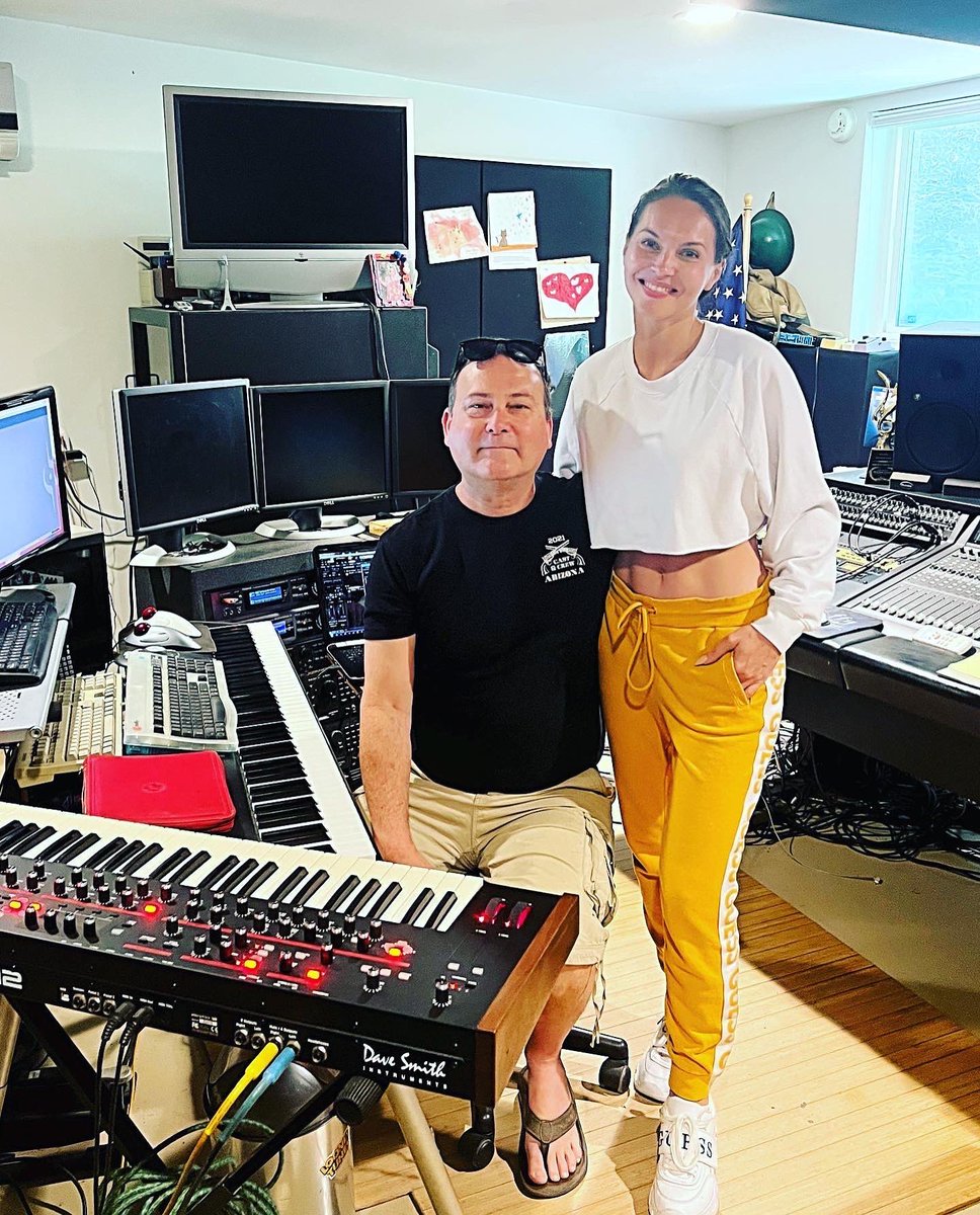 Anna_Oris_'s tweet photo. Recording the song for the movie “Assault on Rio Bravo” 🎼🎤🎬🎧 ⠀
Composer @seanmurray_composer
Producer @realalexnevsky
Singing teacher @margo.muza
⠀
#movie #singing #song #composer #sing #music #singer #priducer #assaultonriobravo #annaoris #recording https://t.co/6IOr4VUoAj