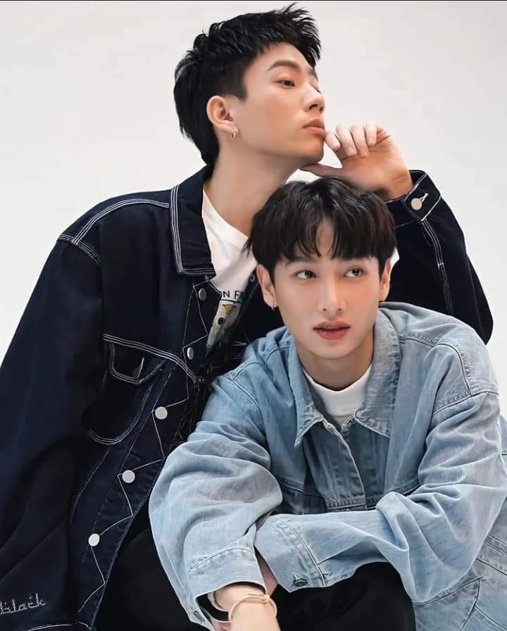 huyennani's tweet photo. Hết tự đề lói rồii thôii để ảnh thay điều mn nói
#BestBLCouple2021 #BestBLCouple2021 
#offgun #OffJumpol #GunAtthaphan https://t.co/SxqmoApfBu