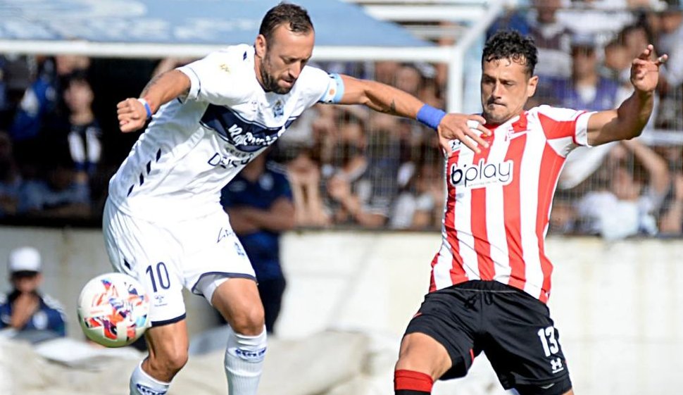 LOBOS Y LEONES VAN POR LA VICTORIA EN EL BOSQUE

fichajegoleador.blogspot.com/2022/03/lobos-…

✍🏼<a href="/DarioEscalona/">Dario Escalona</a>
⌨️ <a href="/gonzalosilva_/">Gonzalo Silva</a>