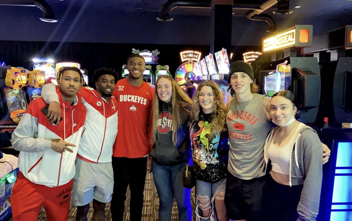 rylie_blair's tweet photo. what a great day to be a buckeye❤️🖤 https://t.co/2QYj6aA3x6