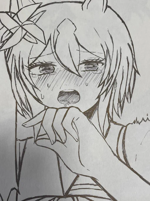 久しぶりのボールペン
描きやすくて逆に困惑している... 
