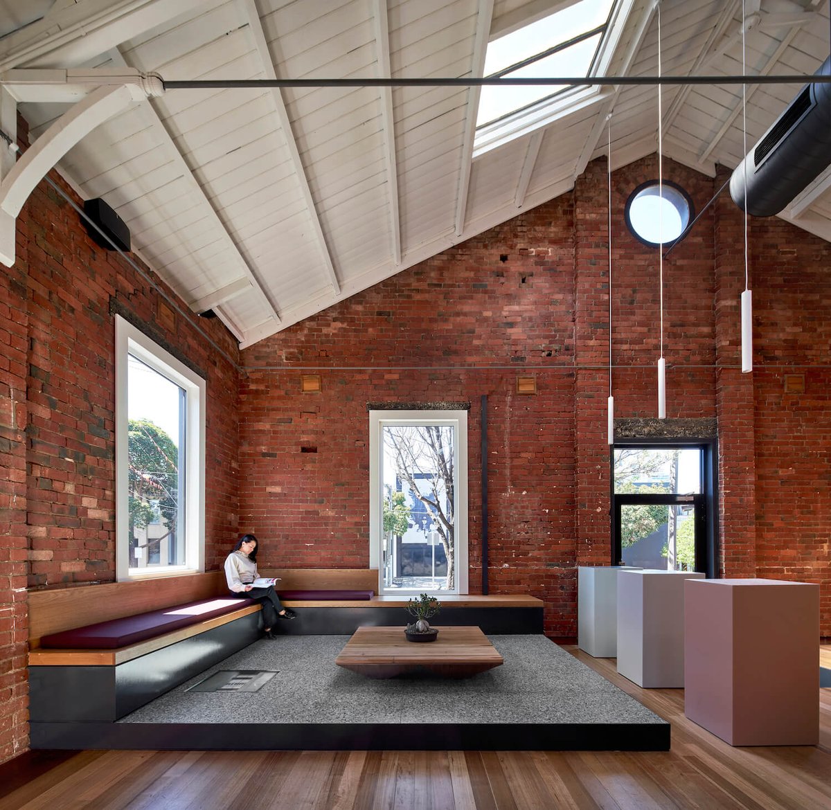 AmazingArchi's tweet photo. REHAU Design Haus in South Melbourne, Australia by Taylor Knights
Read more: https://t.co/vYdkCh8Wir
Photography: Peter Clarke
#melbourne
#australia
#architect
#architecture
#amazingarchitecture
#interiordesign #showroom #offive #photography #design #realestate https://t.co/xsX3WzrEyr