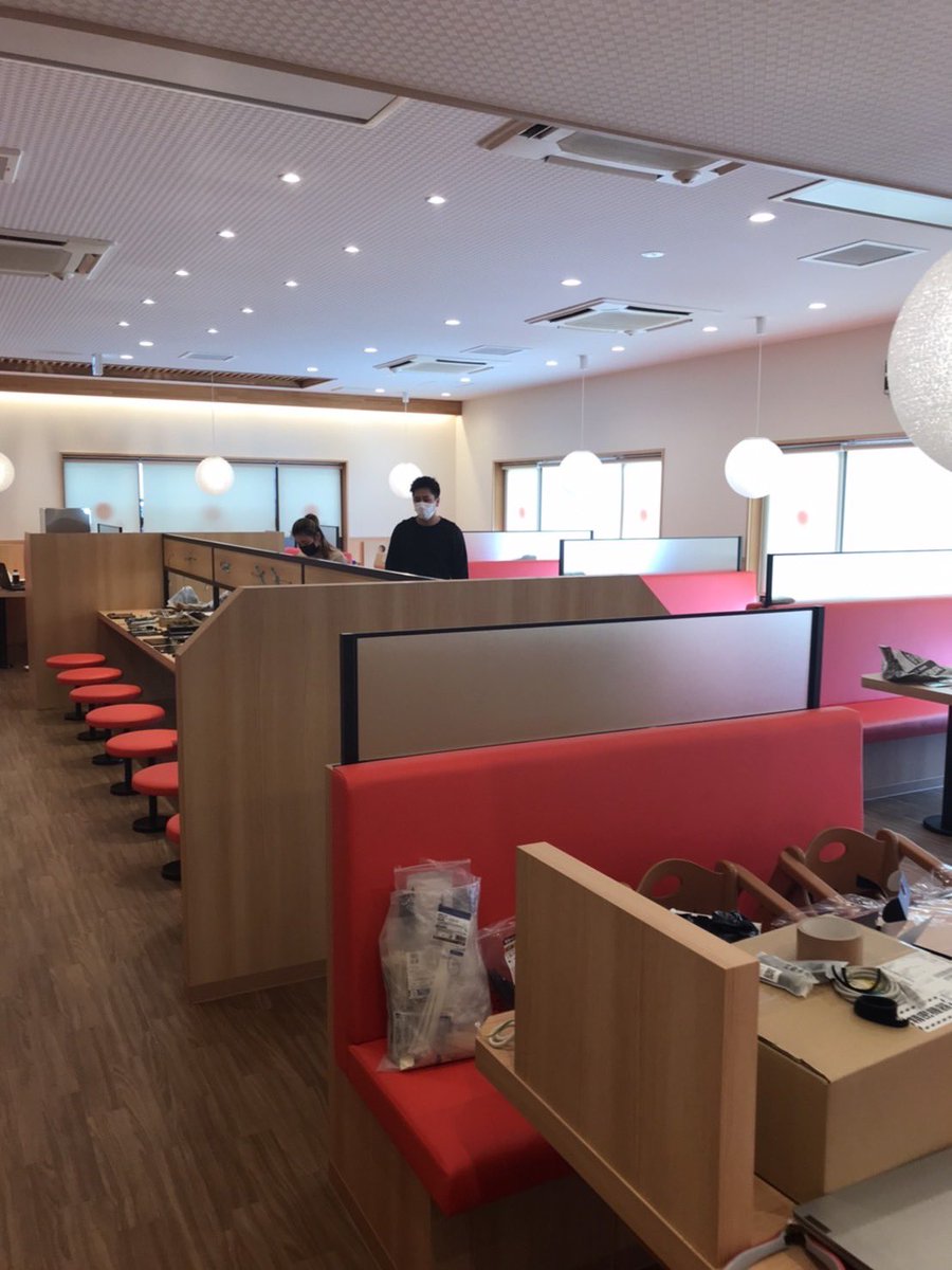 1971tenkaippin's tweet photo. 千葉県で2店舗目の「天下一品」、『野田店』が3月24日(木)にオープンします‼️店内も駐車場も広く、お客様に快適にお食事頂ける店舗です🍜🤗💕

#天下一品 #野田店 #千葉県 #こってり #ラーメン #新店オープン https://t.co/9Hik0a0D7c